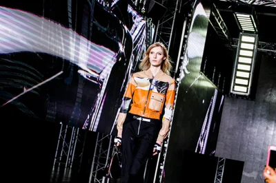 Look 27